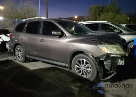 2015 Nissan Pathfinder S from USA, damaged, VIN 5N1AR2MN8FC723822